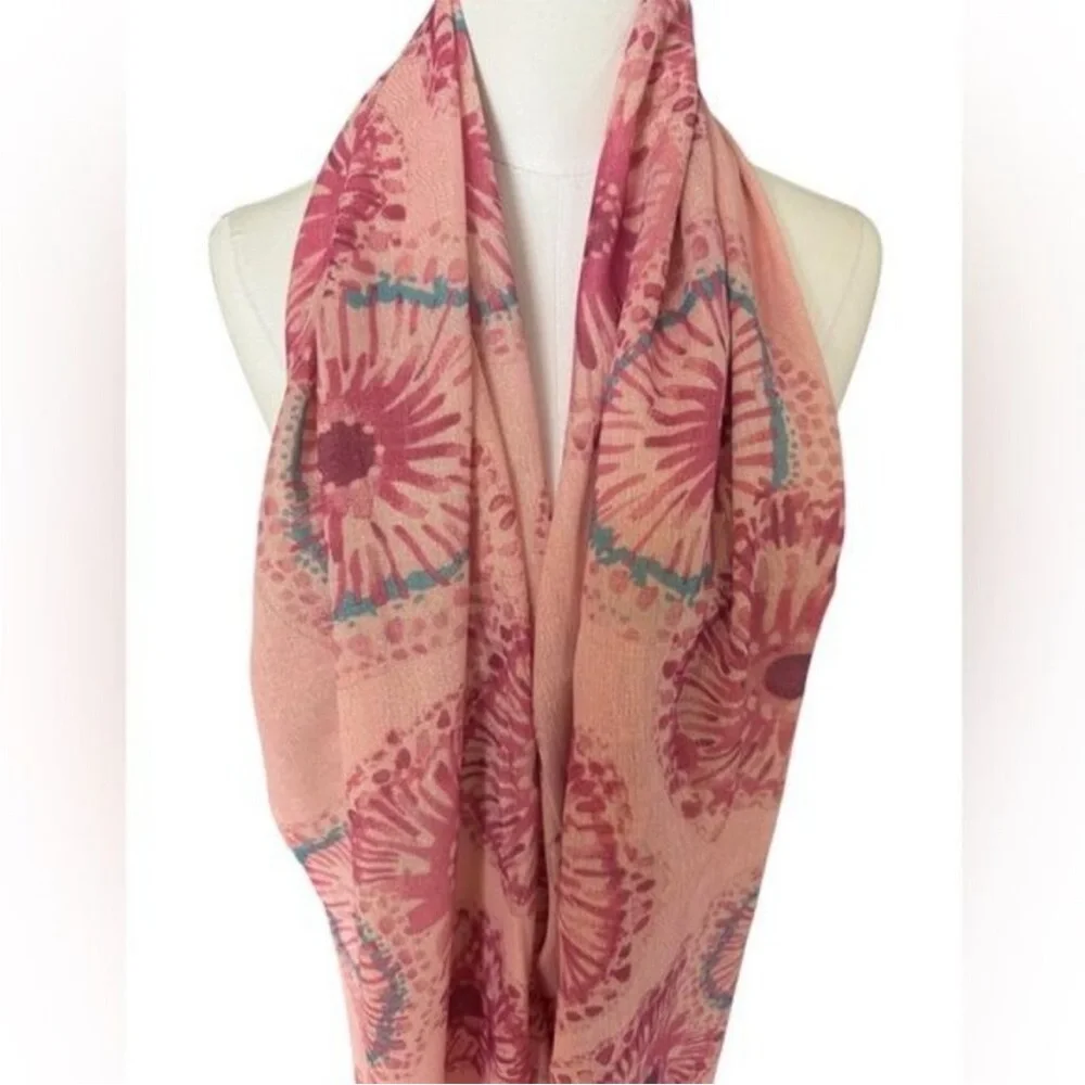 Scarf, Imported from Italy in Shades of Pink Shimmer NWOT
